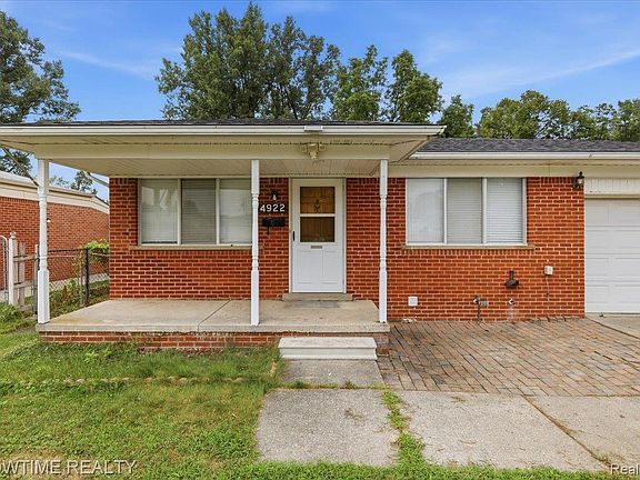 3rd image of 4922 Sanford Dr