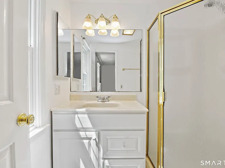 60 Greenwich Hills Dr #60 — Photo 12