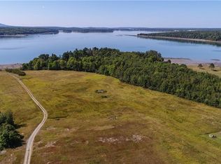 17 Lamoine Beach Rd, Ellsworth, ME 04605