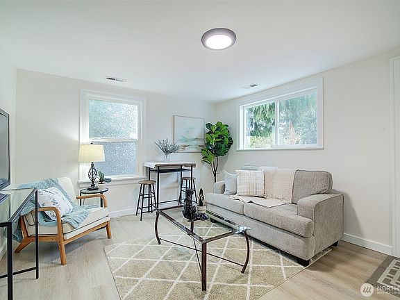 2nd image of 10231 36th Avenue SW