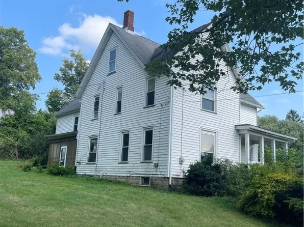 126 N Main St, Springboro, PA 16435