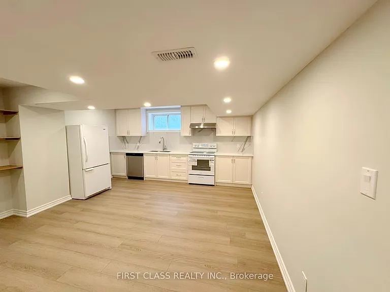 1353 Myron Dr #LOWER — Photo 26
