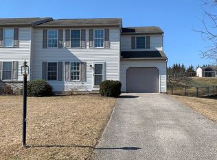 54 Greenfield St, Manchester, PA 17345
