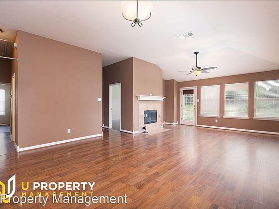 5th image of 1121 Piedmont Dr