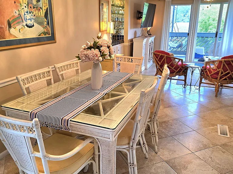 The Dining Room table for six
