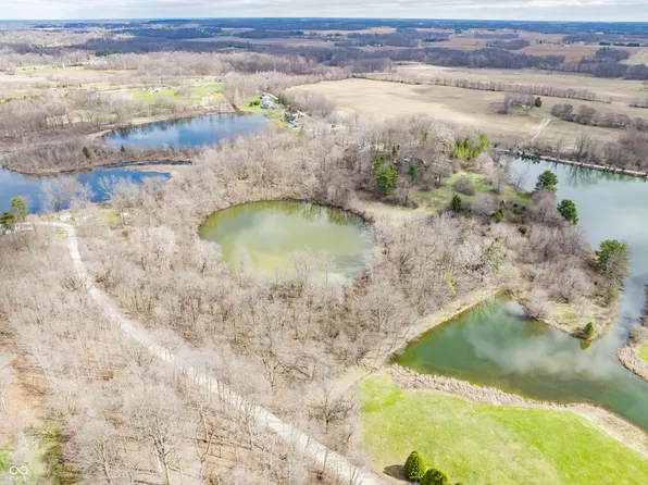 1235 N Wilson Lake Rd, Columbia City, IN 46725