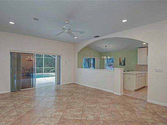 4th image of 7809 Stratford DR