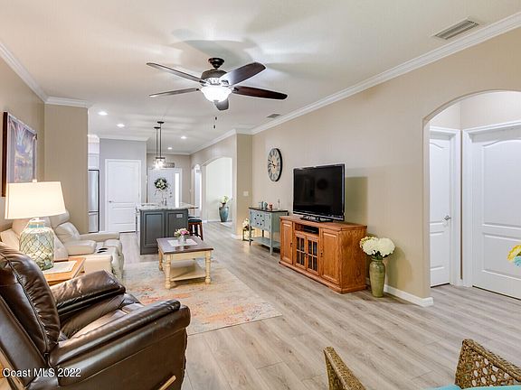 5th image of 685 Remington Green Dr SE