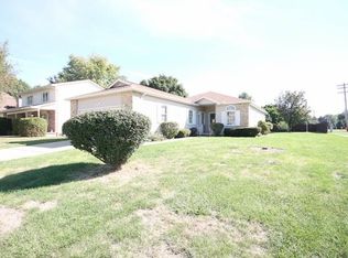 708 Arbor Dr, Decatur, IL 62526