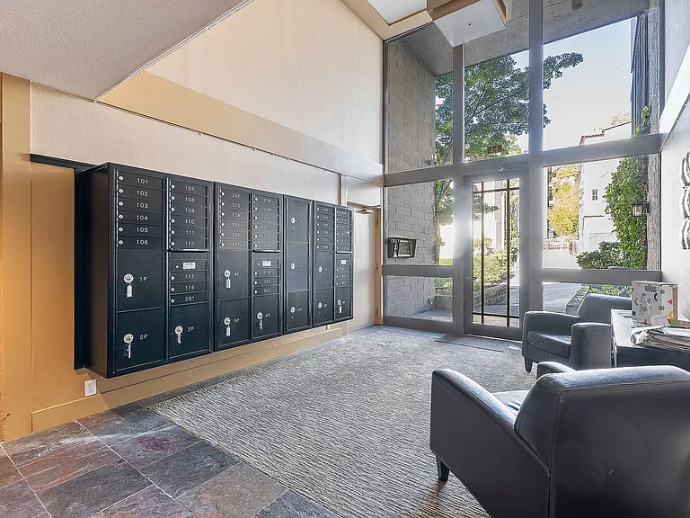 475 Weldon Ave. — Photo 7
