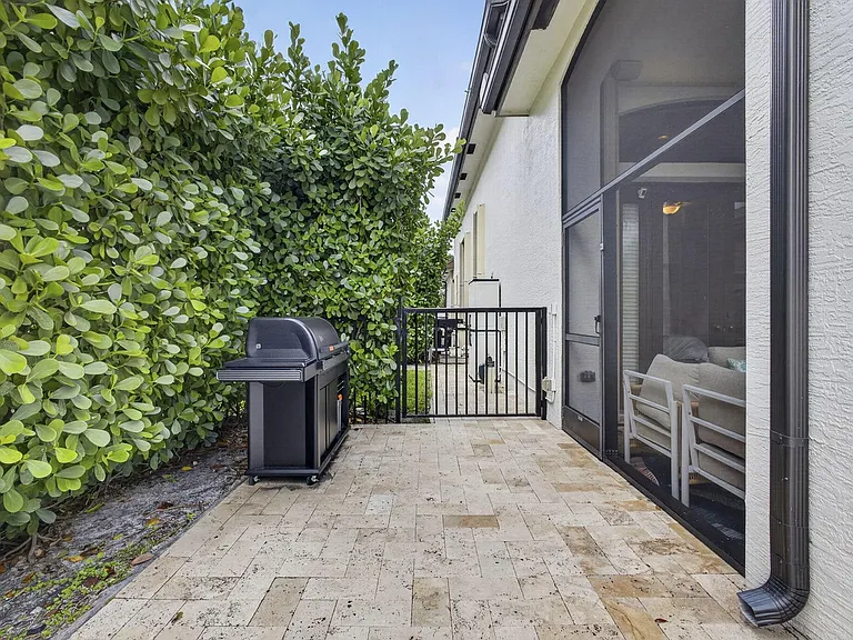 10415 Saint Germain Ct — Photo 20