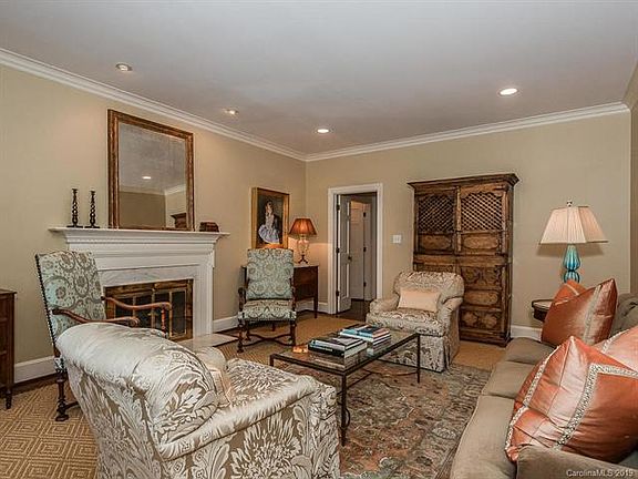 5th image of 2527 Lemon Tree Ln