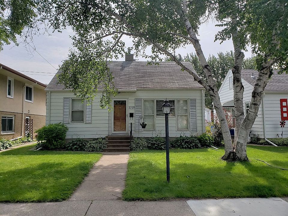 1st image of 3239 Lincoln St NE