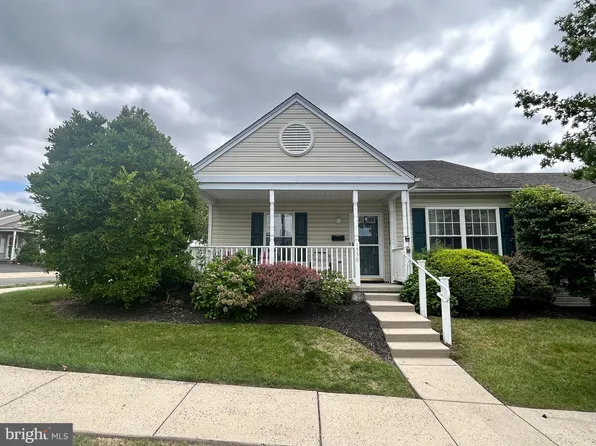 1556 Foresman Dr #141, Pottstown, PA 19464