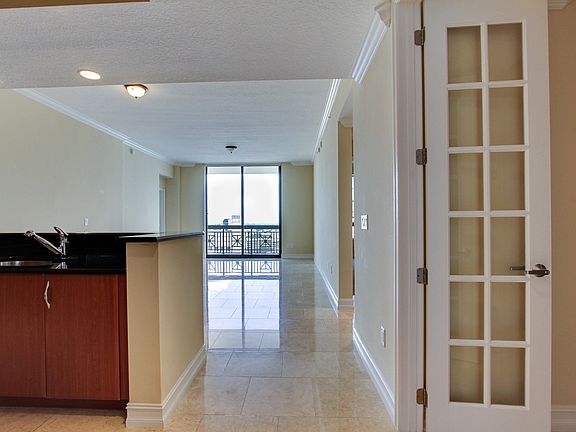 5th image of 701 S Olive Ave APT 1421
