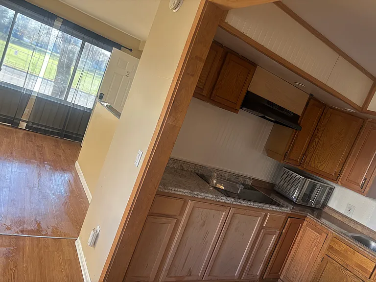 2109 Hillview Rd #2 — Photo 8