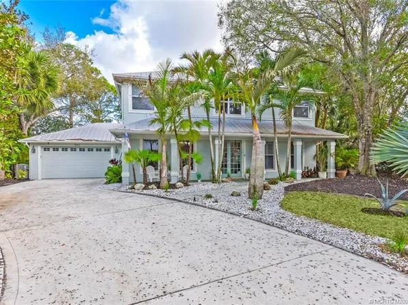 1042 SW Lighthouse Dr, Palm City, FL 34990