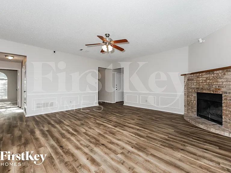 5516 White Dove Dr — Photo 2