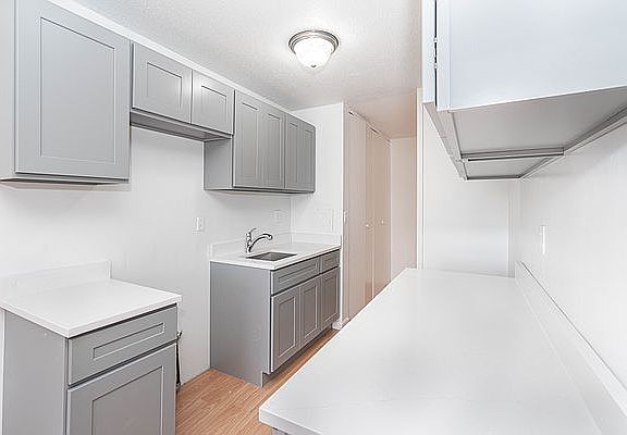 3rd image of 47-50 59th St #2G