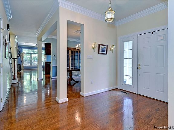 2nd image of 3416 Avery Cir
