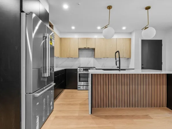 230 Everett St #101, Boston, MA 02128