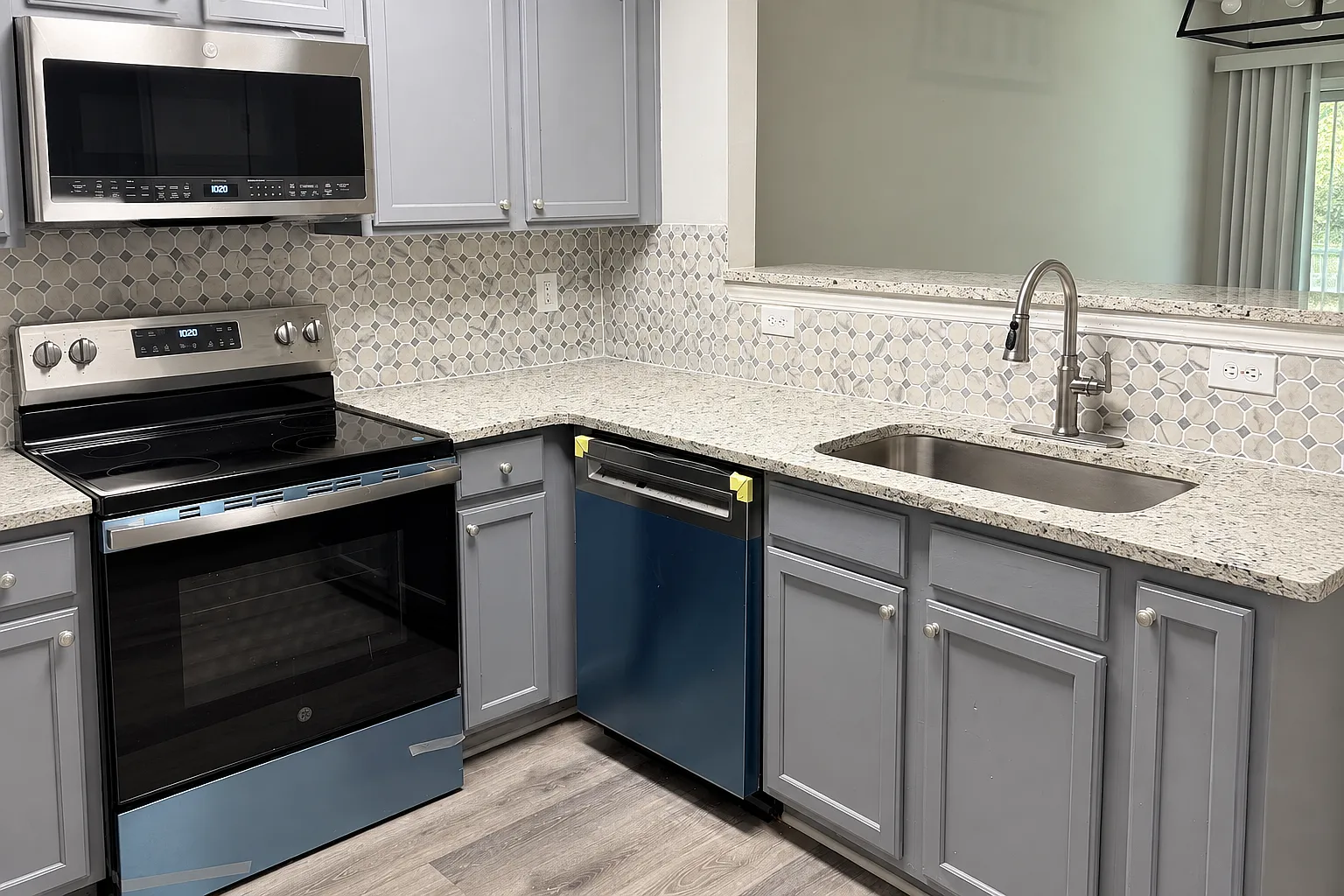 3 bed, 2.5 bath, 1540 sqft, $1,860 — Photo 3
