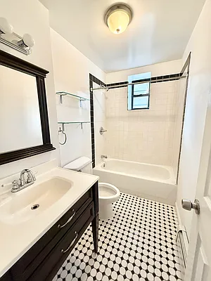 Rented by Compass | media 9