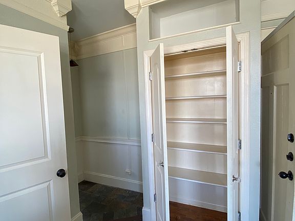 3rd image of 1904 Chamberlain Ave APT 4