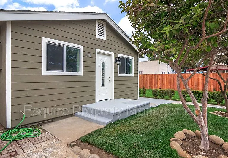 1218 N Olive St #A — Photo 1