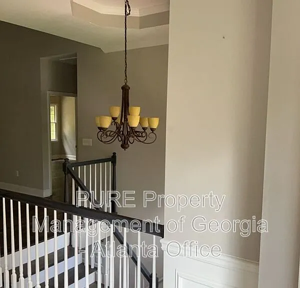 27 N Hampton Dr — Photo 5
