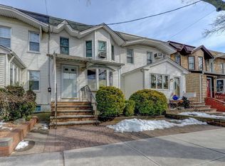 7817 76th St, Glendale, NY 11385