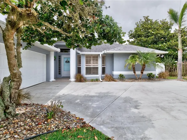 1481 Abbott Ln, Sebastian, FL 32958