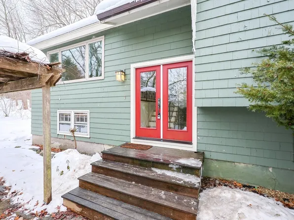 7 Hillcrest Dr, Acton, MA 01720