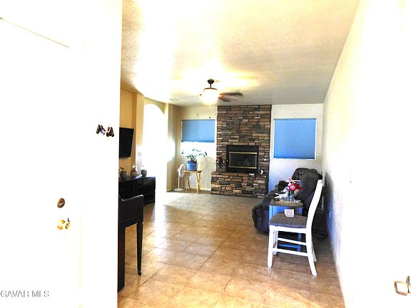 4th image of 9413 Karen Ave