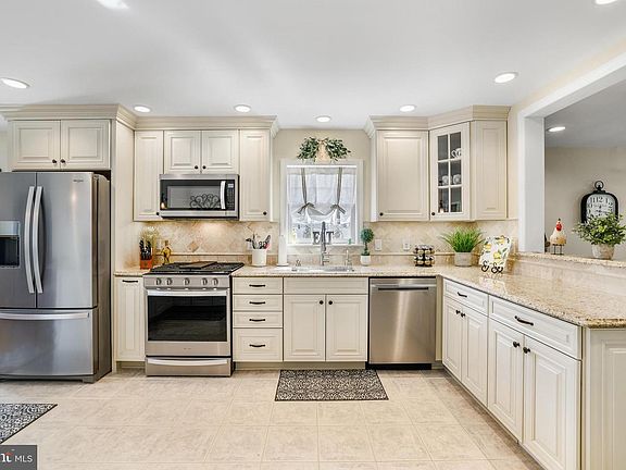 2nd image of 14 Whitekirk Dr