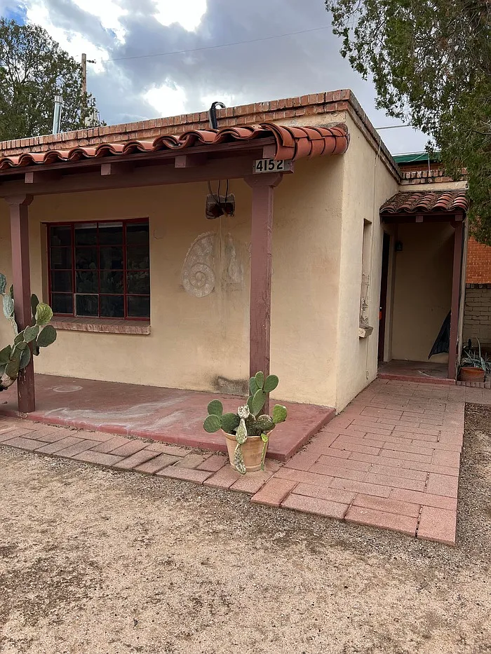 Studio, 1.0 bath, 300 sqft, $750 — Photo 1