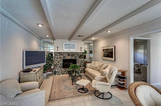 5th image of 6772 Griffin Blvd