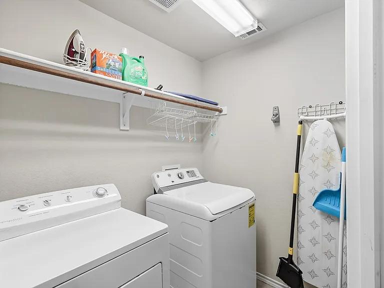 8304 Timberbrook Ln — Photo 34
