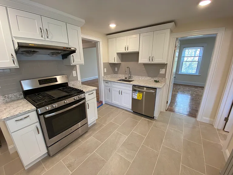 98 Toxteth St #3 — Photo 13