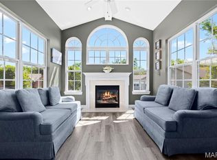 114 Long And Winding Rd, Saint Peters, MO 63376