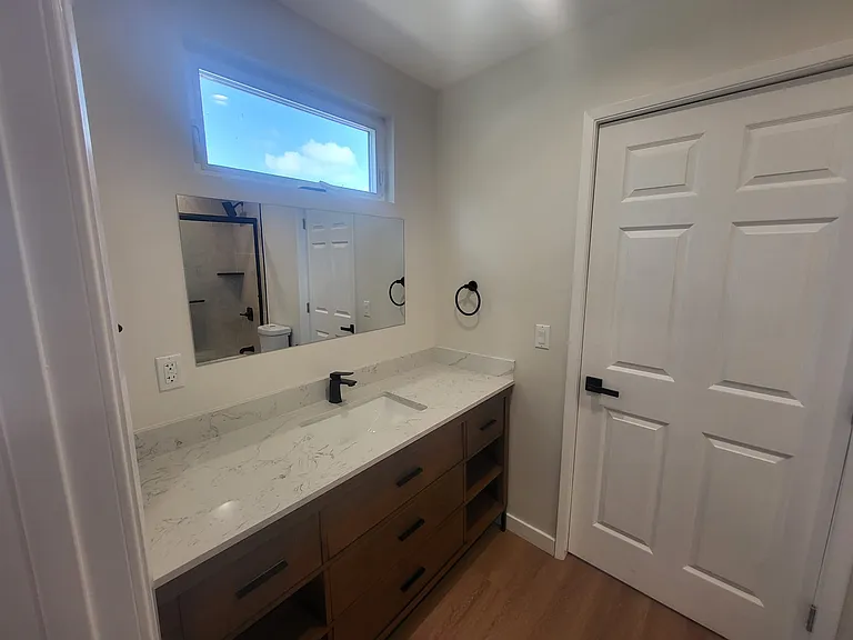 7134 1/2 Yarmouth Ave — Photo 13