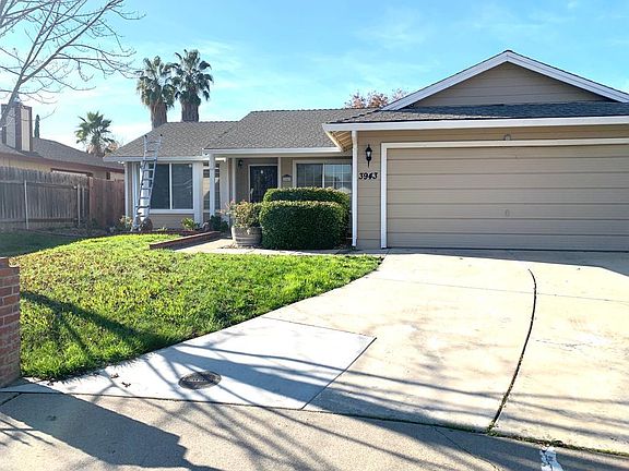 House entrance and garage