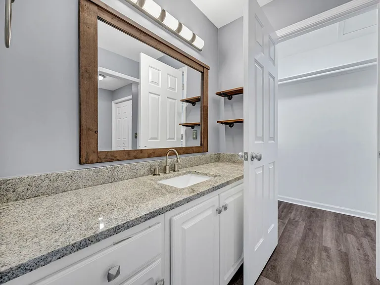 120 W Horn Ct — Photo 22