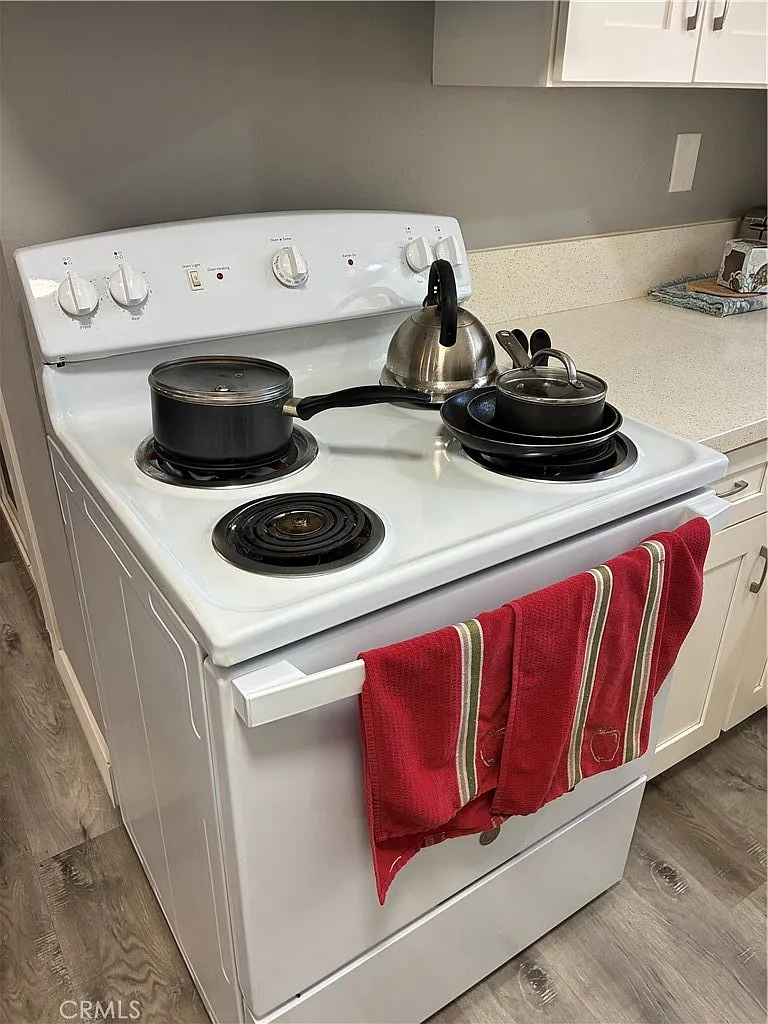 2 bed, 1019 sqft, $1,800 — Photo 3