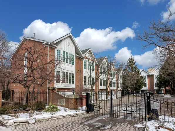 727 S Racine Ave, Chicago, IL 60607