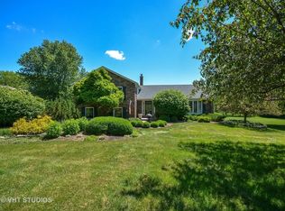 3N227 E Mary Ln, St Charles, IL 60175