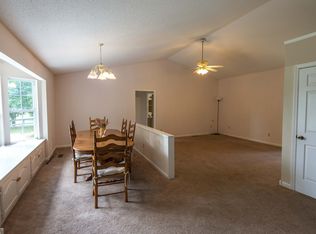 112 Carroll Rd, Wildwood, GA 30757