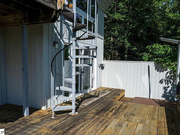 5th image of 14 Persimmon Ln