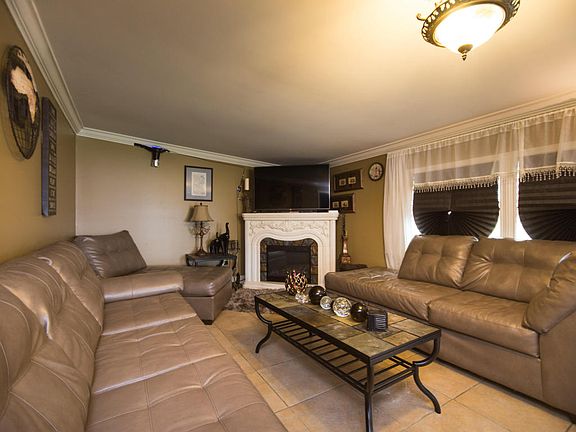2nd image of 626 Cynthia Ln