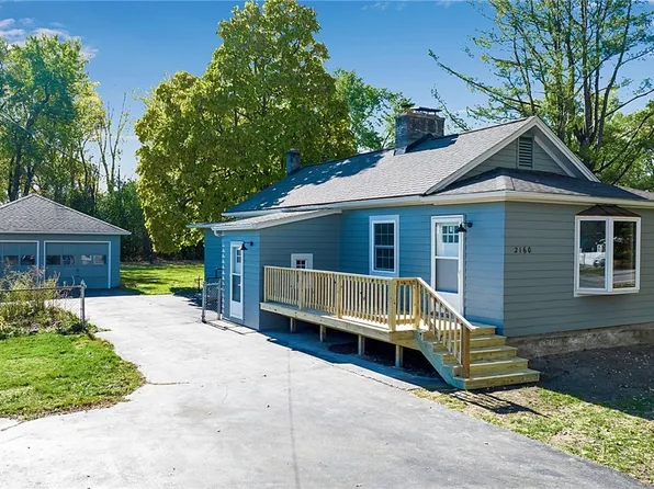2160 Bullis Rd, Elma, NY 14059